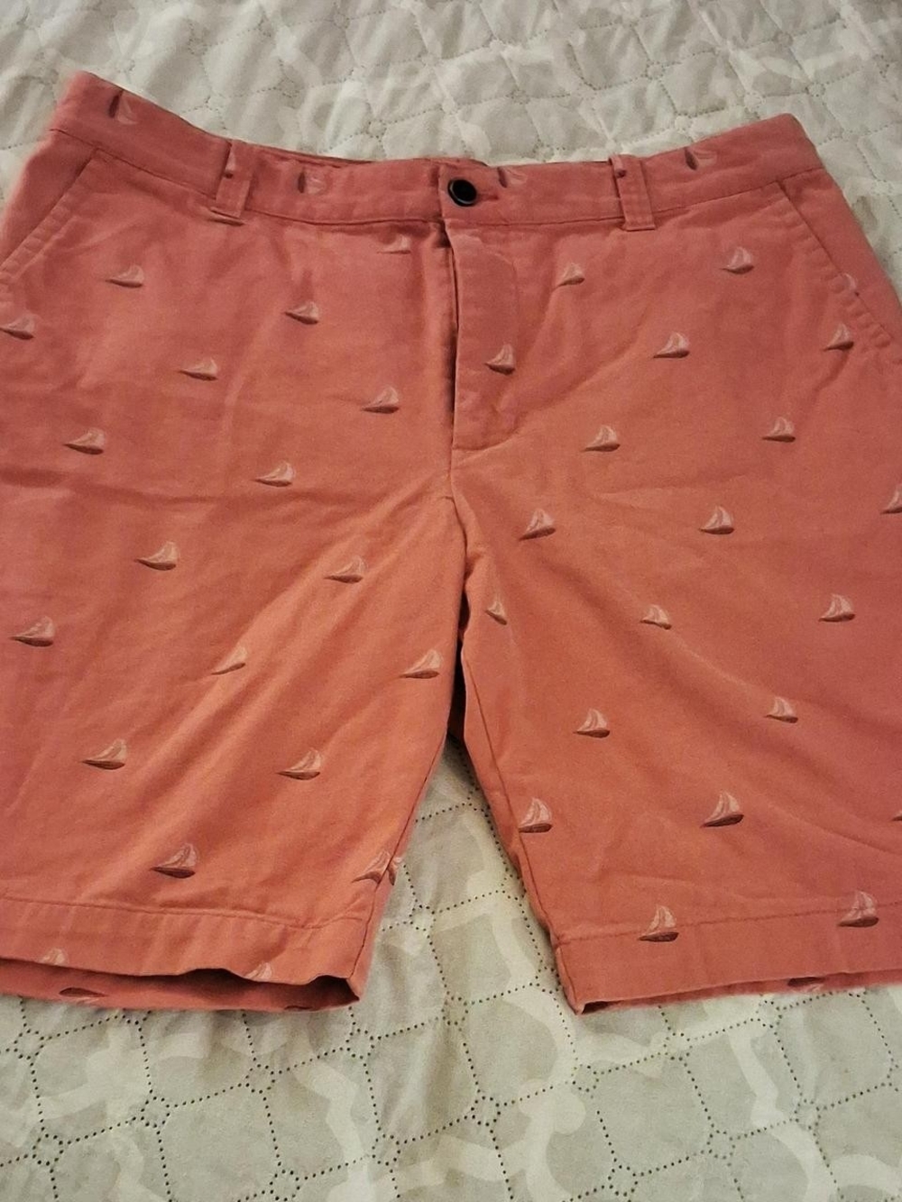 G.H. Bass & Co. Coral Flat-Front Sailboat-Embroidered Shorts